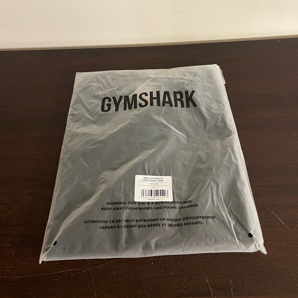 Gymshark Onyx 5.0 Seamless T-Shirt Black Lift Green LONG SLEEVE LARGE IN HAND